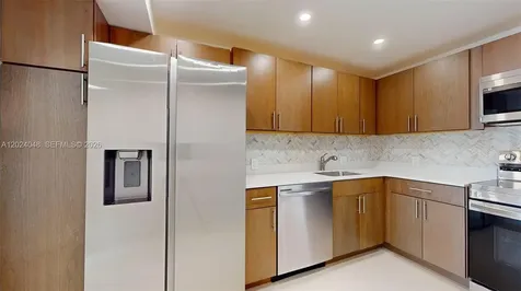 20100 W Country Club Drive Aventura FL 33180