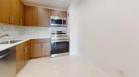20100 W Country Club Drive Aventura FL 33180