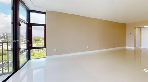 20100 W Country Club Drive Aventura FL 33180