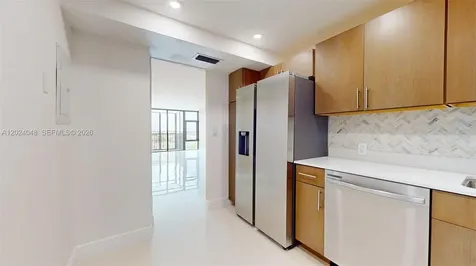 20100 W Country Club Drive Aventura FL 33180