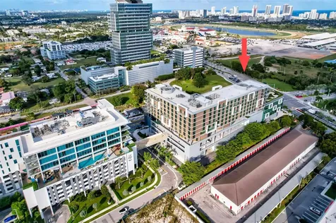 21290 Biscayne Aventura FL 33180