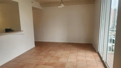185 SE 14th Terrace Miami FL 33131