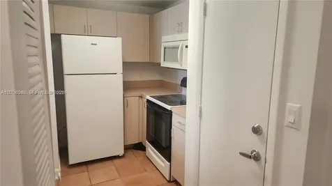 185 SE 14th Terrace Miami FL 33131