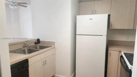 185 SE 14th Terrace Miami FL 33131