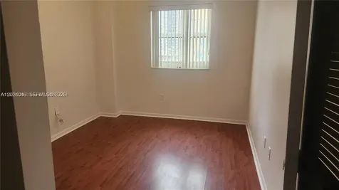 185 SE 14th Terrace Miami FL 33131
