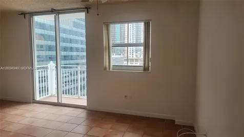 185 SE 14th Terrace Miami FL 33131