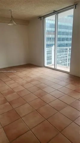 185 SE 14th Terrace Miami FL 33131