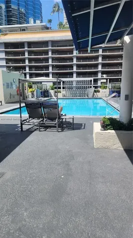 185 SE 14th Terrace Miami FL 33131
