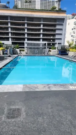 185 SE 14th Terrace Miami FL 33131