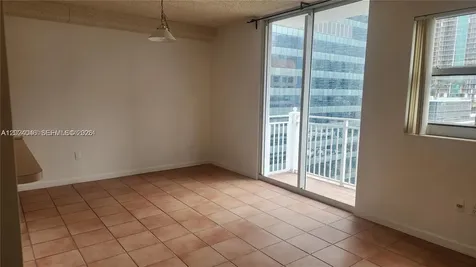 185 SE 14th Terrace Miami FL 33131