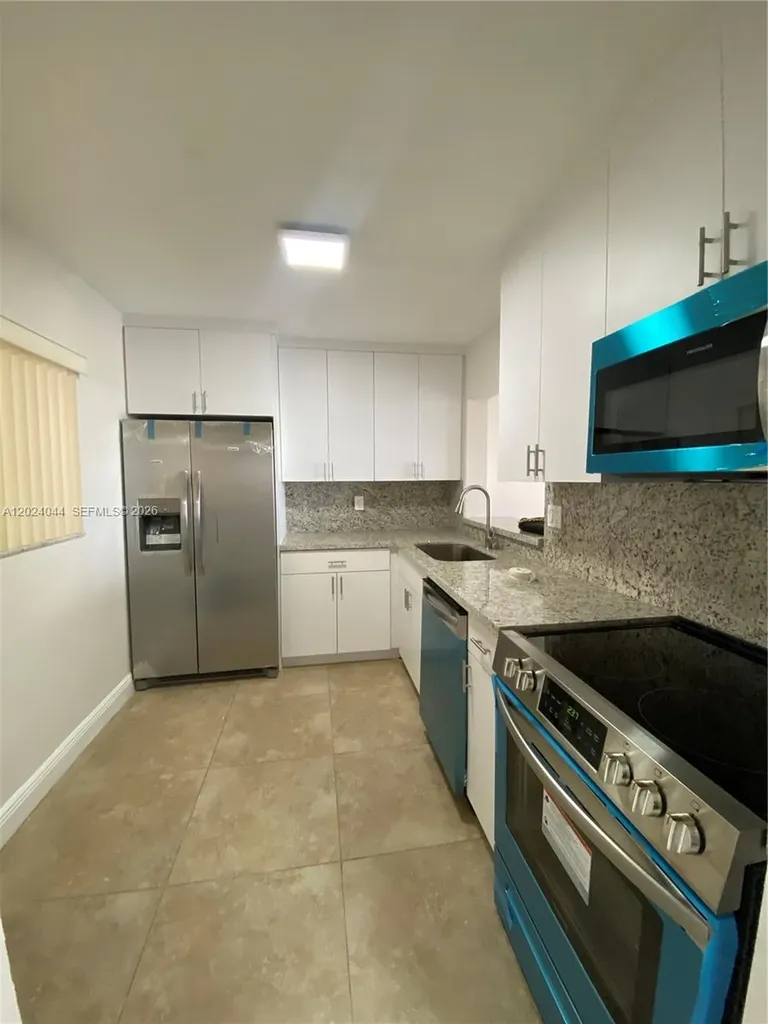8635 NW 8th Street Miami FL 33126