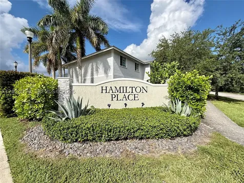 906 SE 17th Street Homestead FL 33034