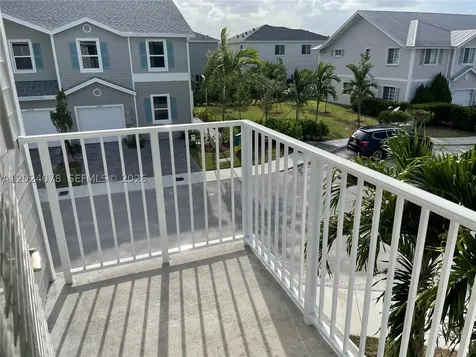 906 SE 17th Street Homestead FL 33034