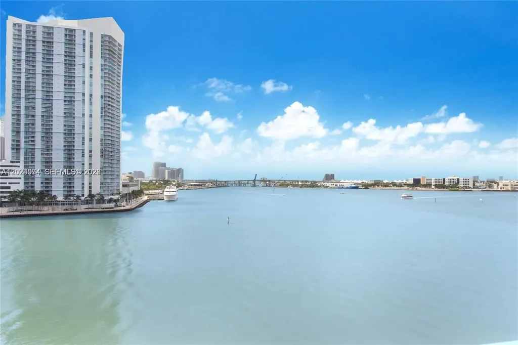 888 Brickell Key Drive Miami FL 33131