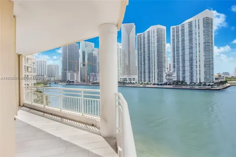 888 Brickell Key Drive Miami FL 33131