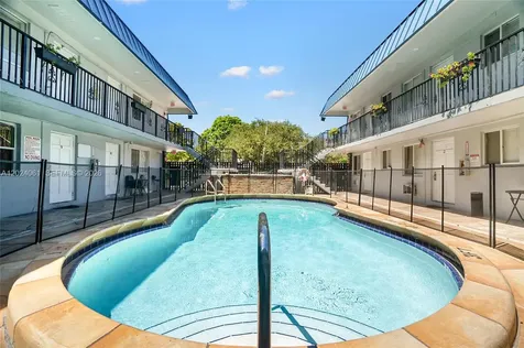 37 SW 14th Street Dania Beach FL 33004