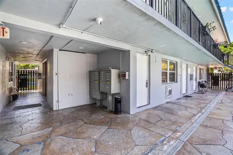 37 SW 14th Street Dania Beach FL 33004
