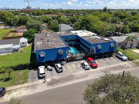 37 SW 14th Street Dania Beach FL 33004