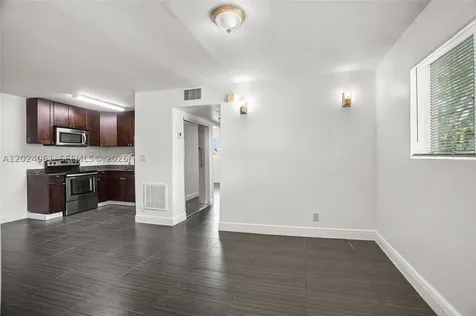 37 SW 14th Street Dania Beach FL 33004