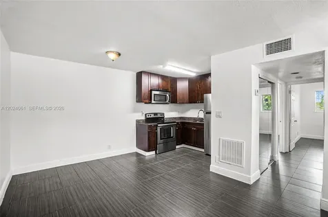 37 SW 14th Street Dania Beach FL 33004
