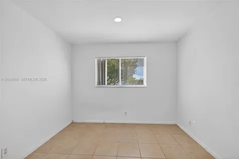 5843 Woodlands Boulevard Tamarac FL 33319
