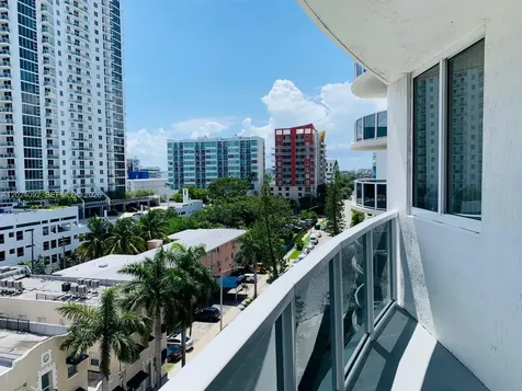 601 NE 23rd Street Miami FL 33137