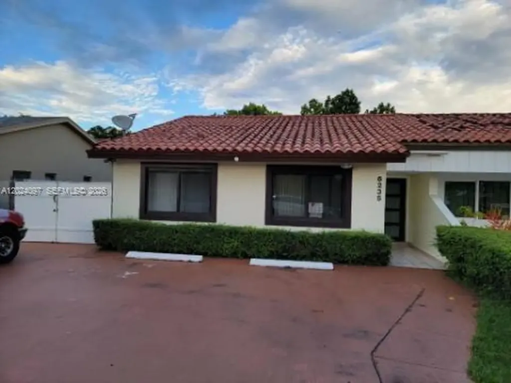 6235 SW 135th Avenue Miami FL 33183