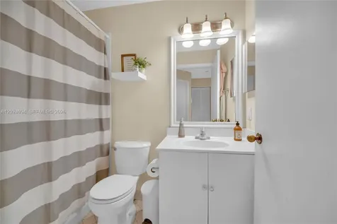 885 Tanglewood Circle Weston FL 33327
