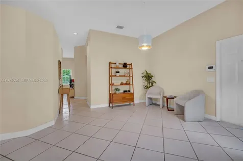 885 Tanglewood Circle Weston FL 33327