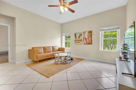 885 Tanglewood Circle Weston FL 33327