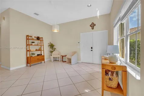 885 Tanglewood Circle Weston FL 33327