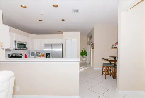 885 Tanglewood Circle Weston FL 33327