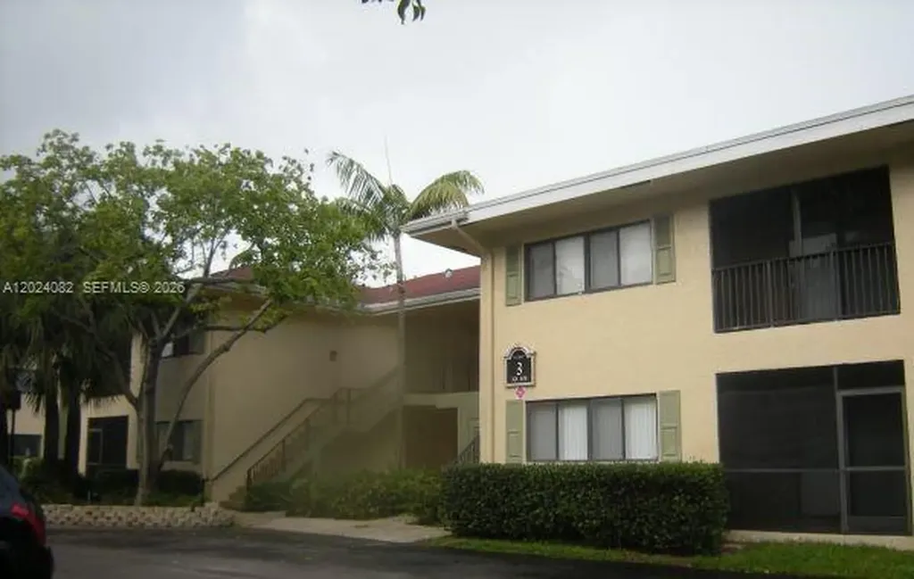 2445 SW 18th Terrace Fort Lauderdale FL 33315