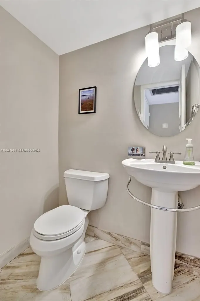 3000 E Sunrise Boulevard Fort Lauderdale FL 33304