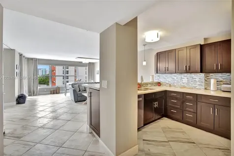 3000 E Sunrise Boulevard Fort Lauderdale FL 33304