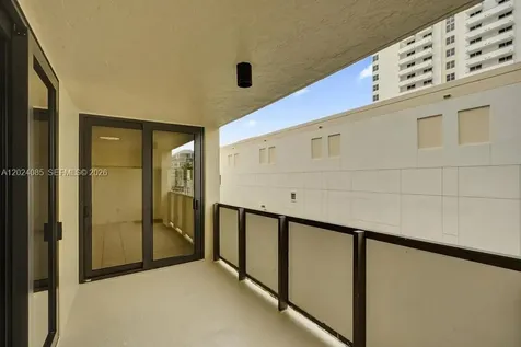 1623 Collins Avenue Miami Beach FL 33139