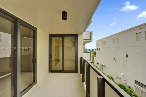1623 Collins Avenue Miami Beach FL 33139