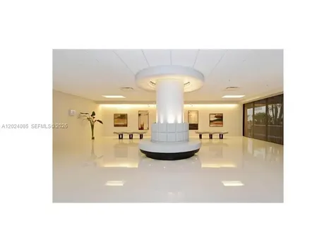 1623 Collins Avenue Miami Beach FL 33139