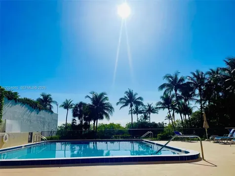 1623 Collins Avenue Miami Beach FL 33139
