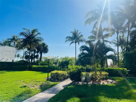 1623 Collins Avenue Miami Beach FL 33139