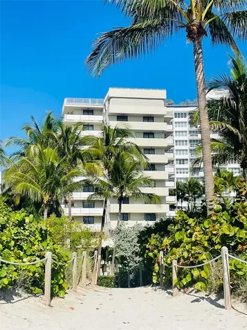 1623 Collins Avenue Miami Beach FL 33139