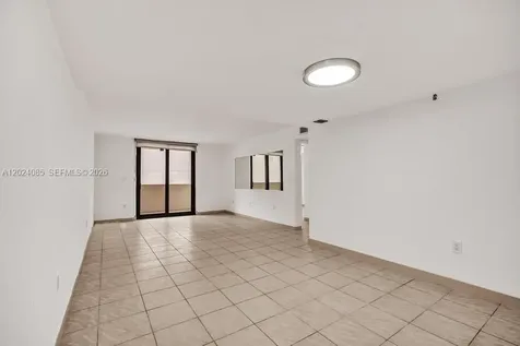 1623 Collins Avenue Miami Beach FL 33139