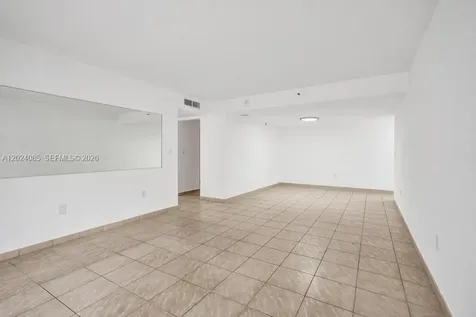 1623 Collins Avenue Miami Beach FL 33139