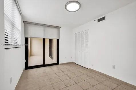 1623 Collins Avenue Miami Beach FL 33139