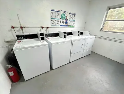 215 NW 25th Street Wilton Manors FL 33311