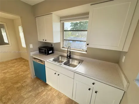 215 NW 25th Street Wilton Manors FL 33311