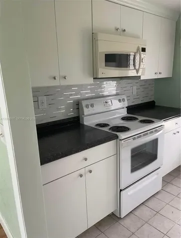 5480 NW 11th Street Plantation FL 33313