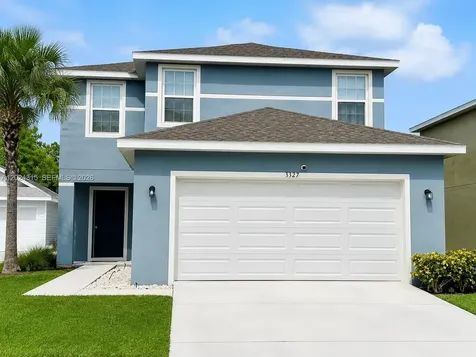 3327 Columbia Square Way Fort Pierce FL 34982