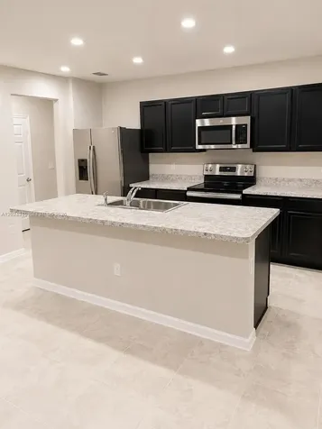 3327 Columbia Square Way Fort Pierce FL 34982