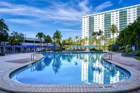 19370 Collins Avenue Sunny Isles Beach FL 33160